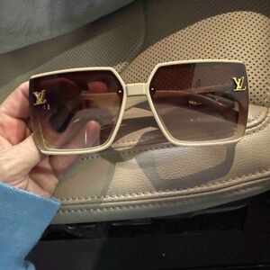 Louis Vuitton Beige Square Sunglasses